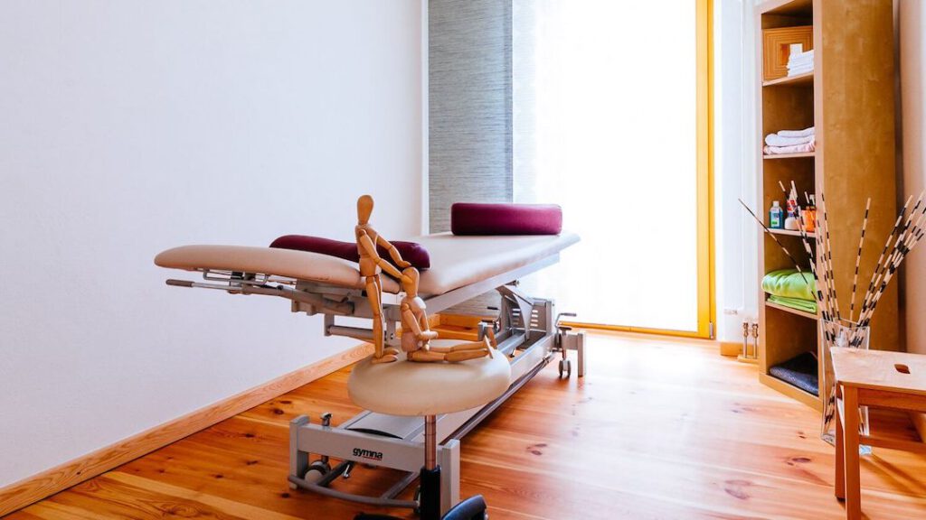 Susanne Heidenreich - Praxis für Osteopathie und Physiotherapie in Berlin Weissensee, (Foto copyright - Frank Weber - Berlin - fotologbuch.de)